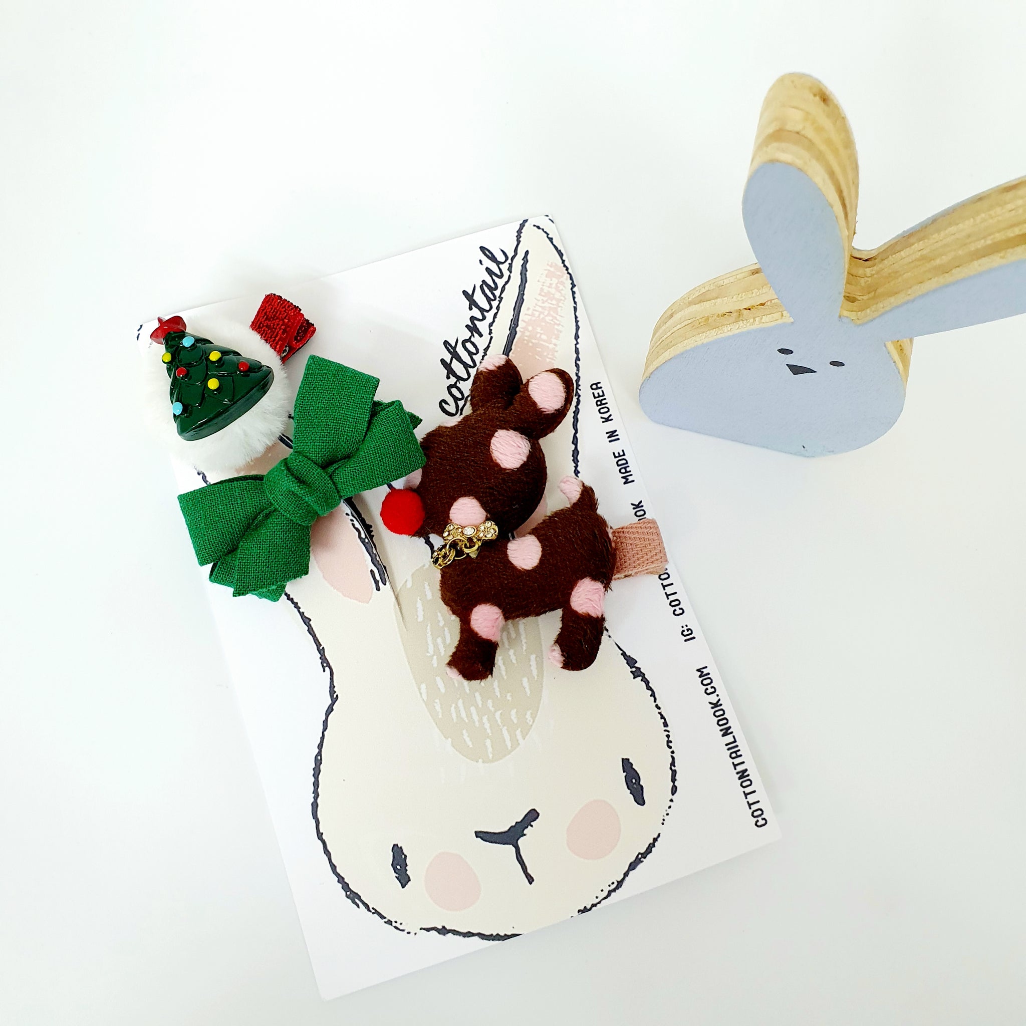 reindeer and tree non-slip tongs pin and pin set