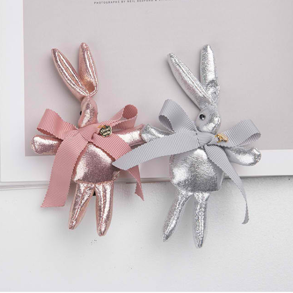 golgi ribbon rabbit tong clip (2 colours)