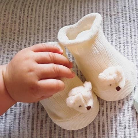 organic baby booties for newborn to 12 months - cute puppy