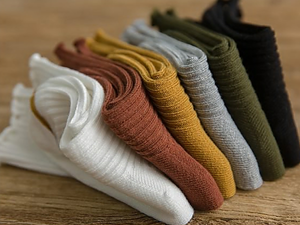 corrugated line socks (6 colours)